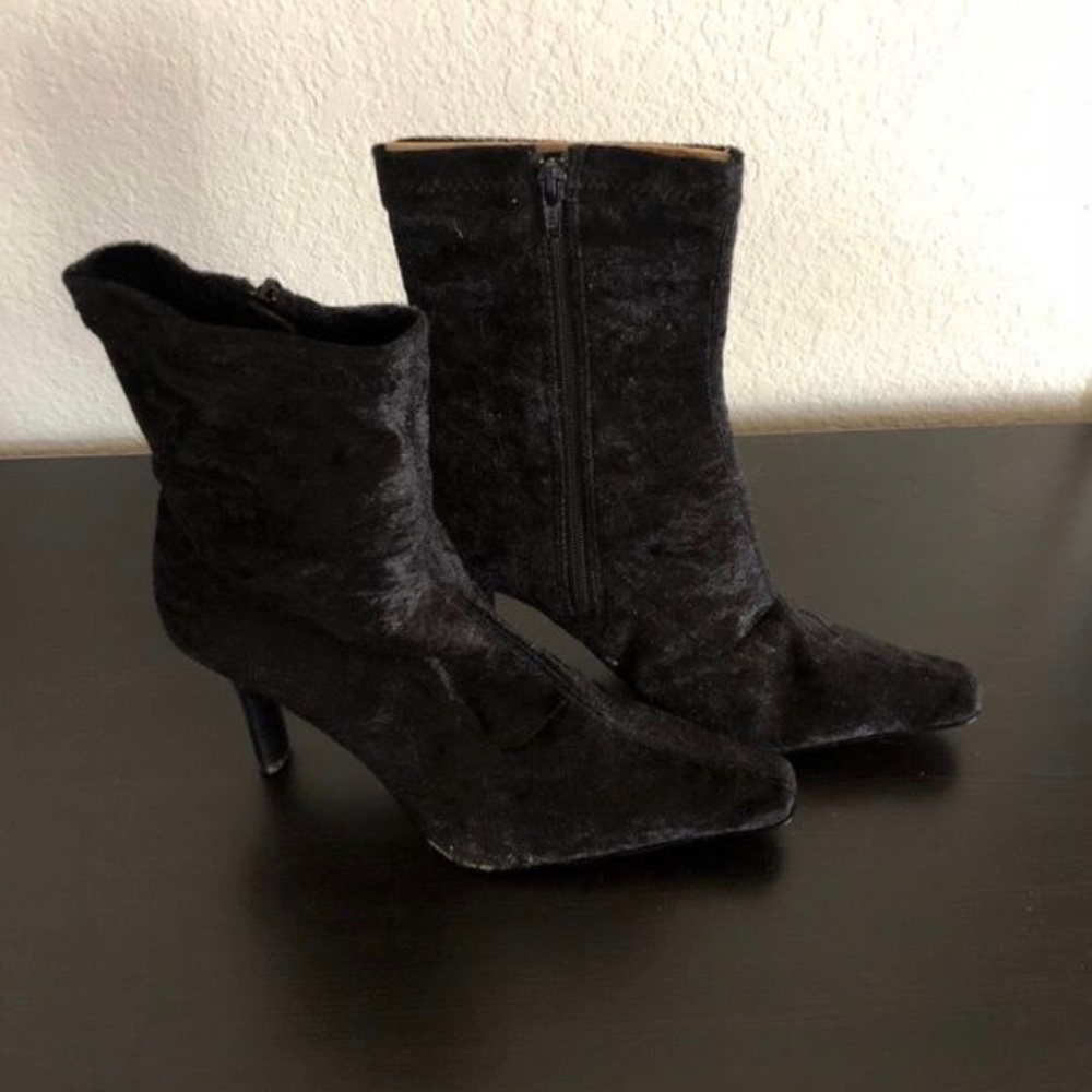 Black suede fashion boots